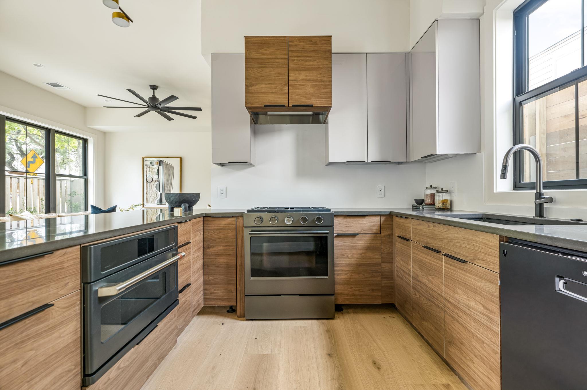 2404 Euclid Ave # 1