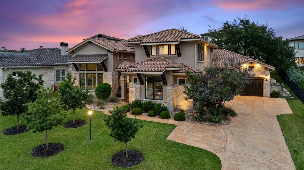 320 Bisset CT