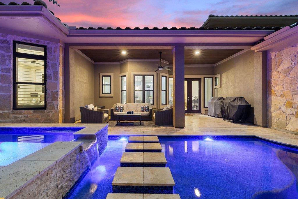 320 Bisset CT