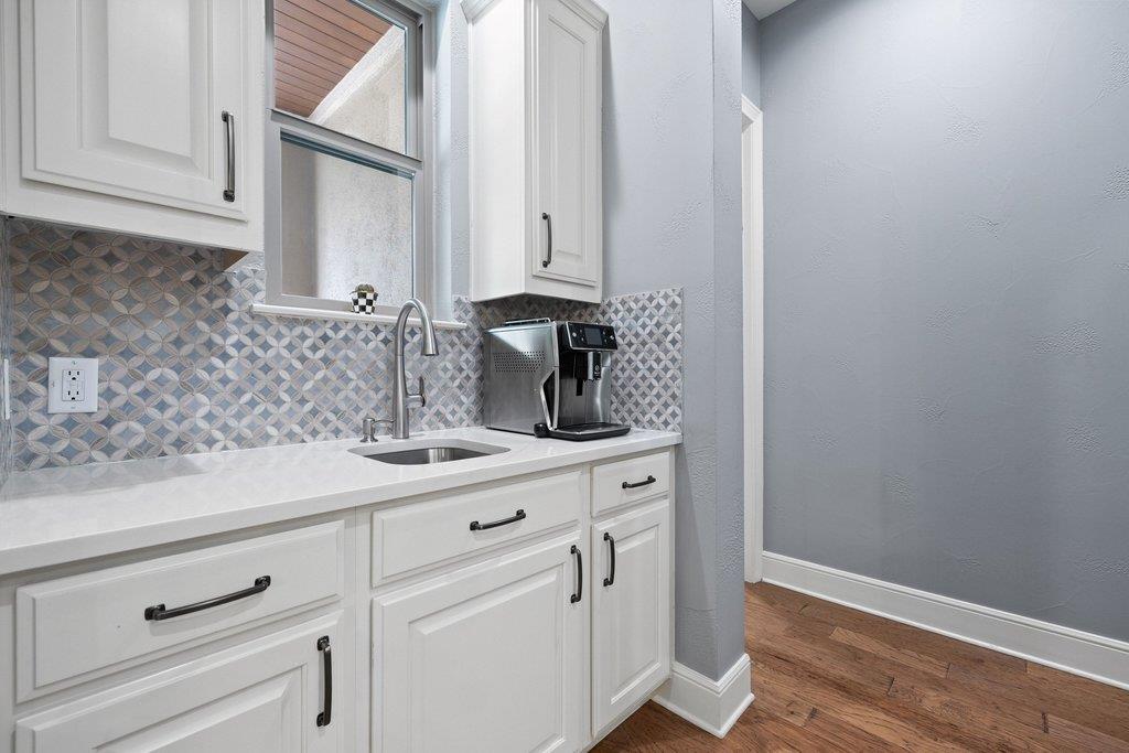 320 Bisset CT