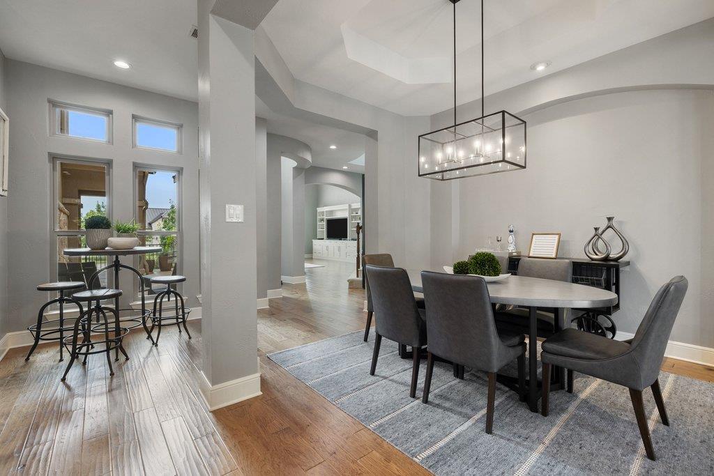 320 Bisset CT