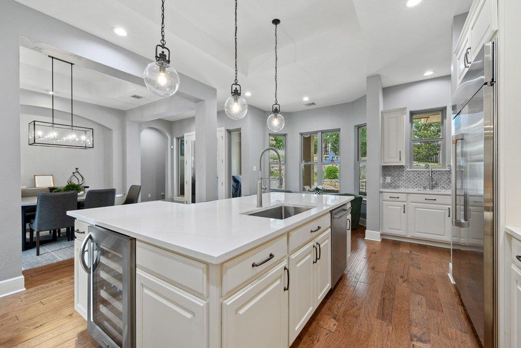 320 Bisset CT