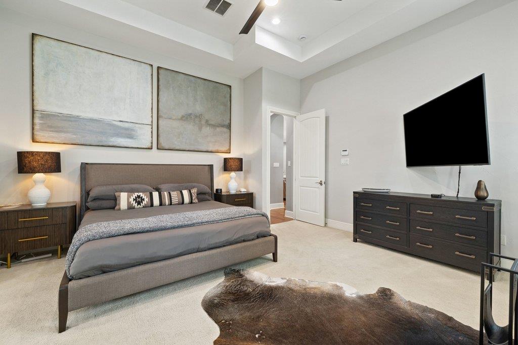 320 Bisset CT
