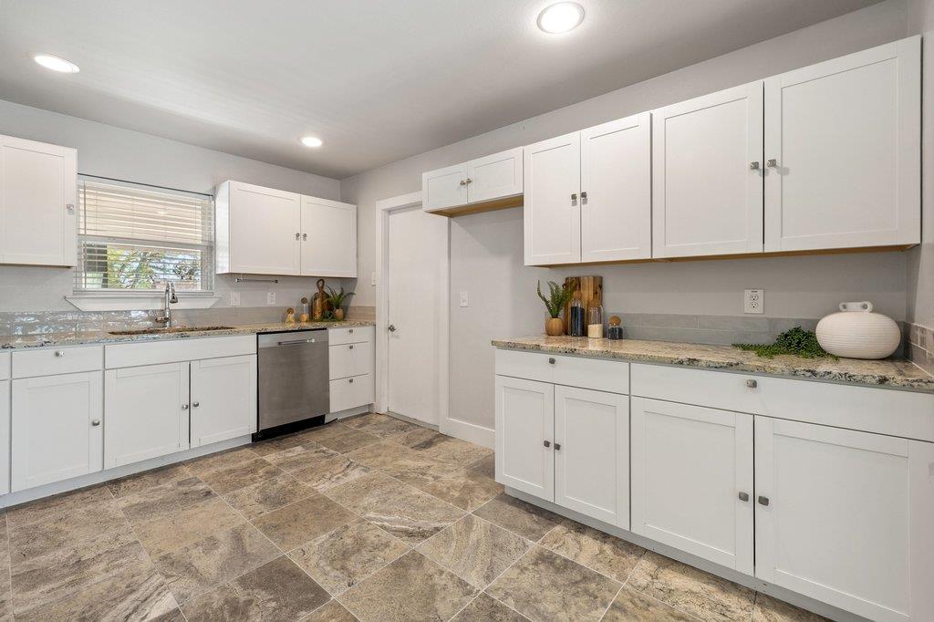 60 Augusta DR