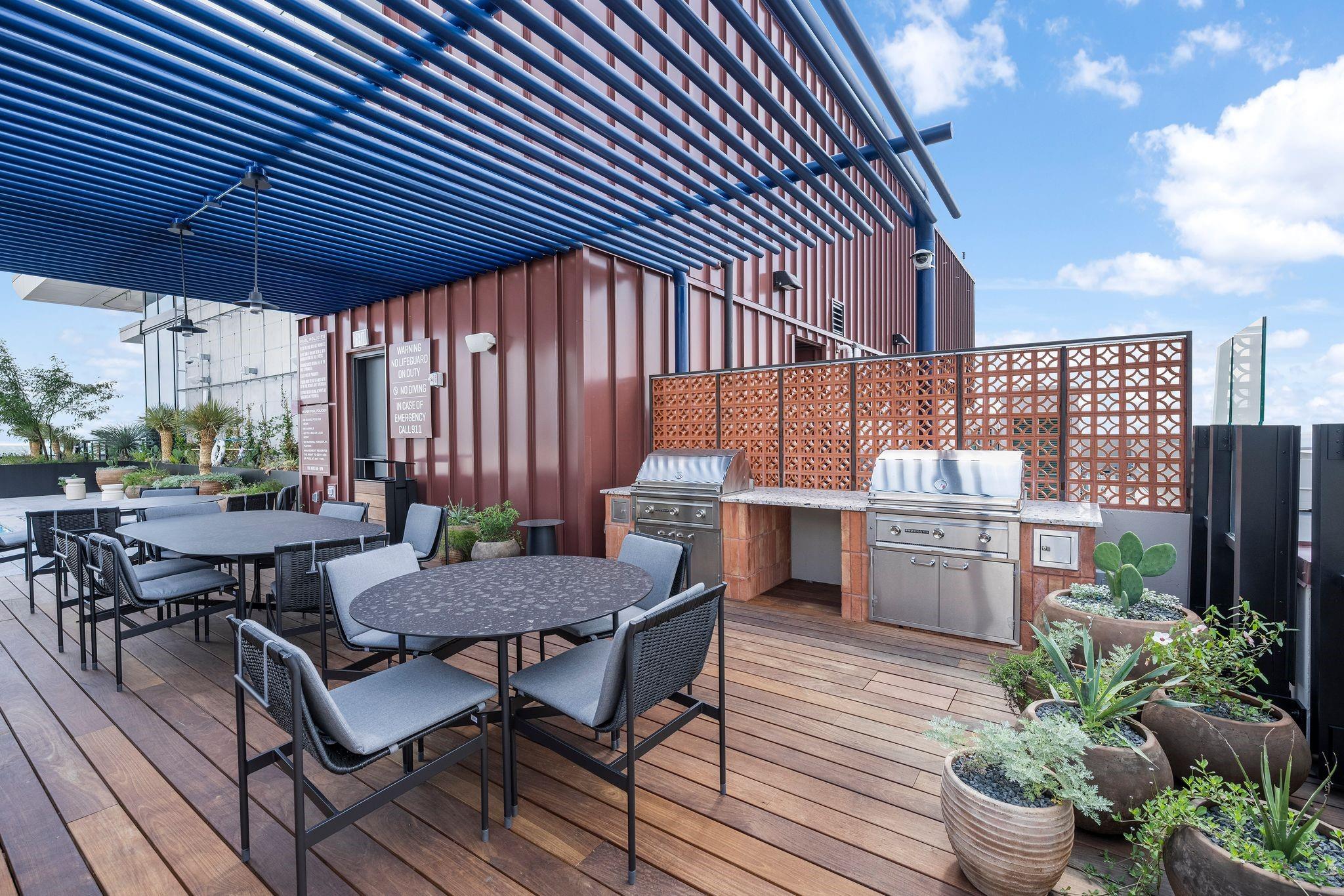 84 East Ave # 3206