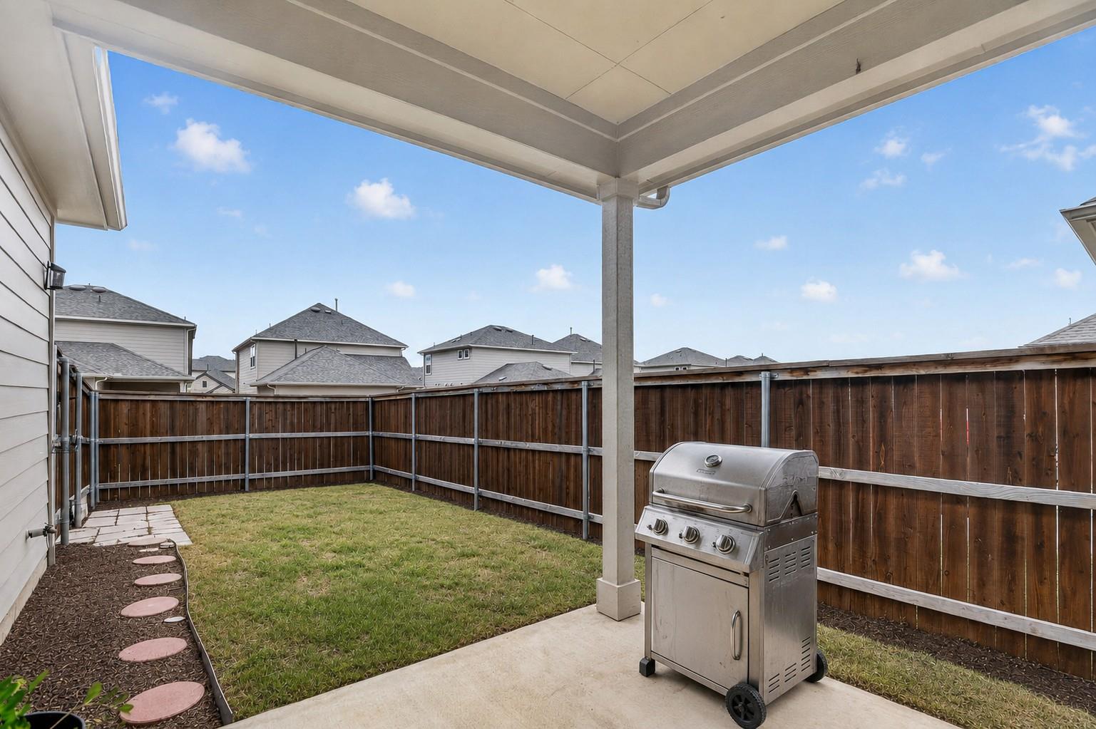 116 Gracie WAY