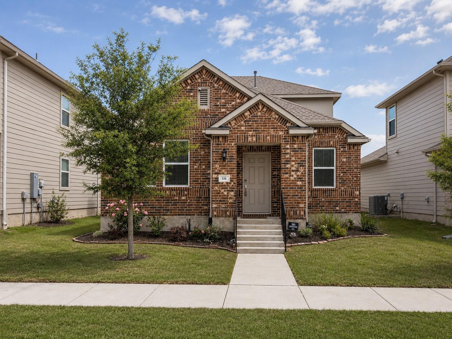 116 Gracie WAY