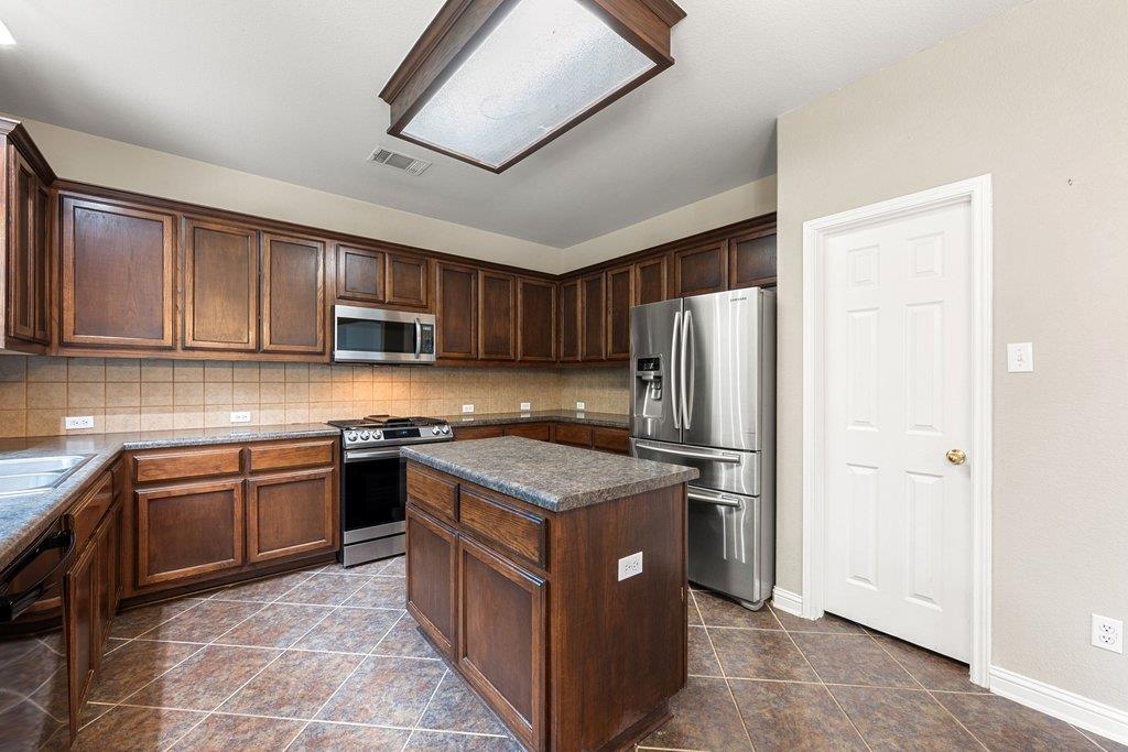 301 Bayou Bend DR