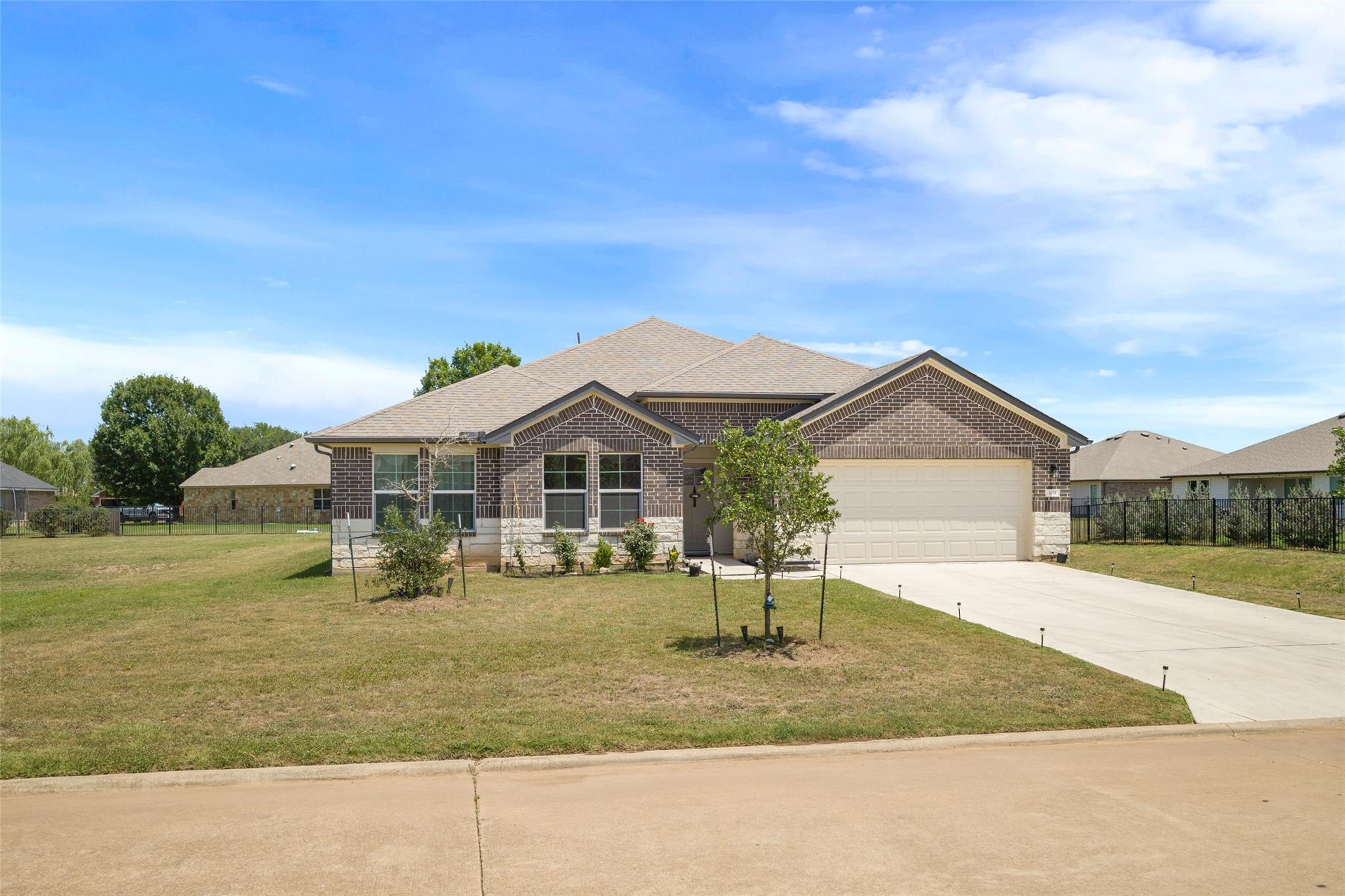 109 Egret DR