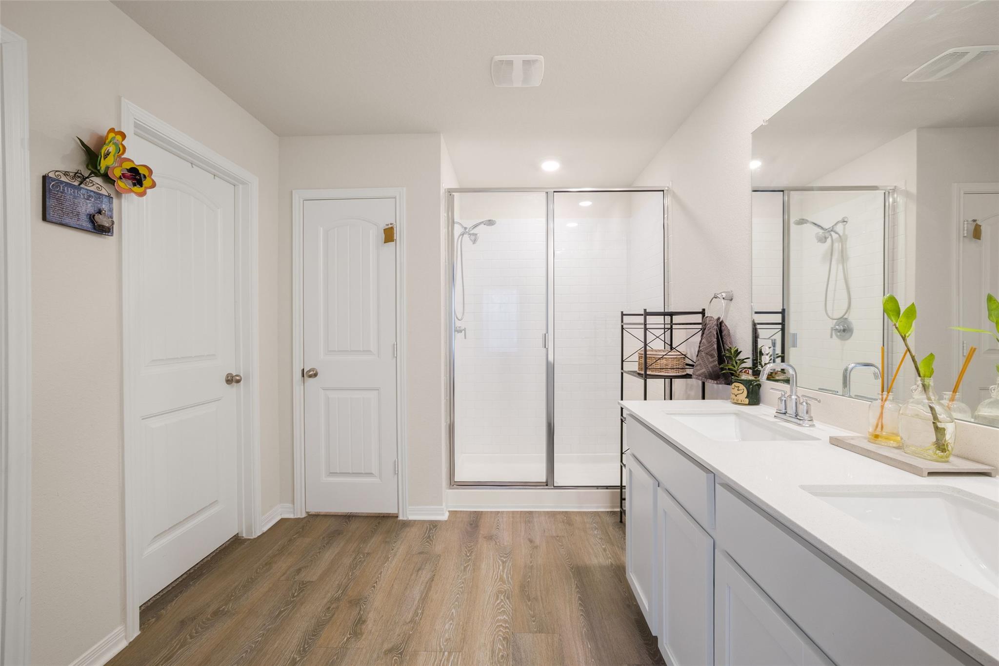 109 Egret DR