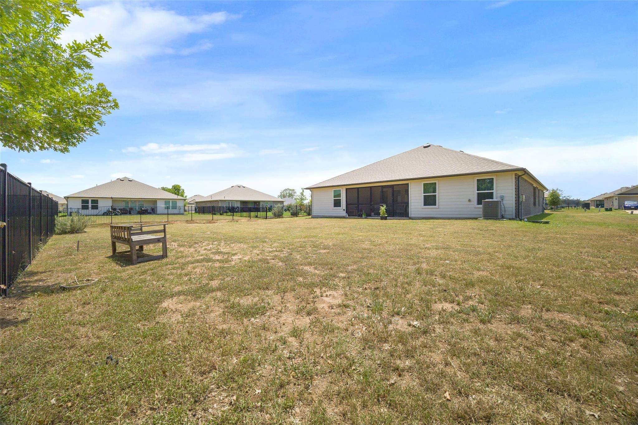 109 Egret DR