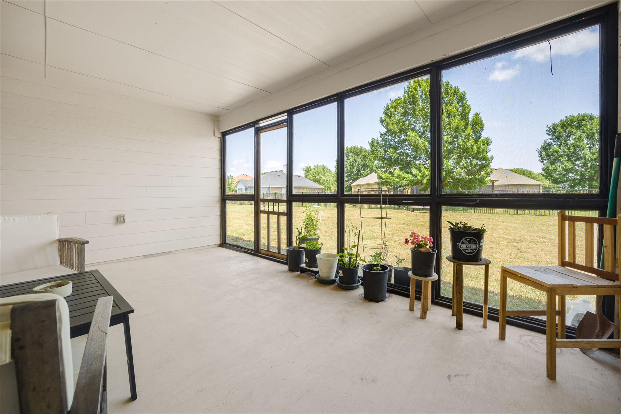 109 Egret DR