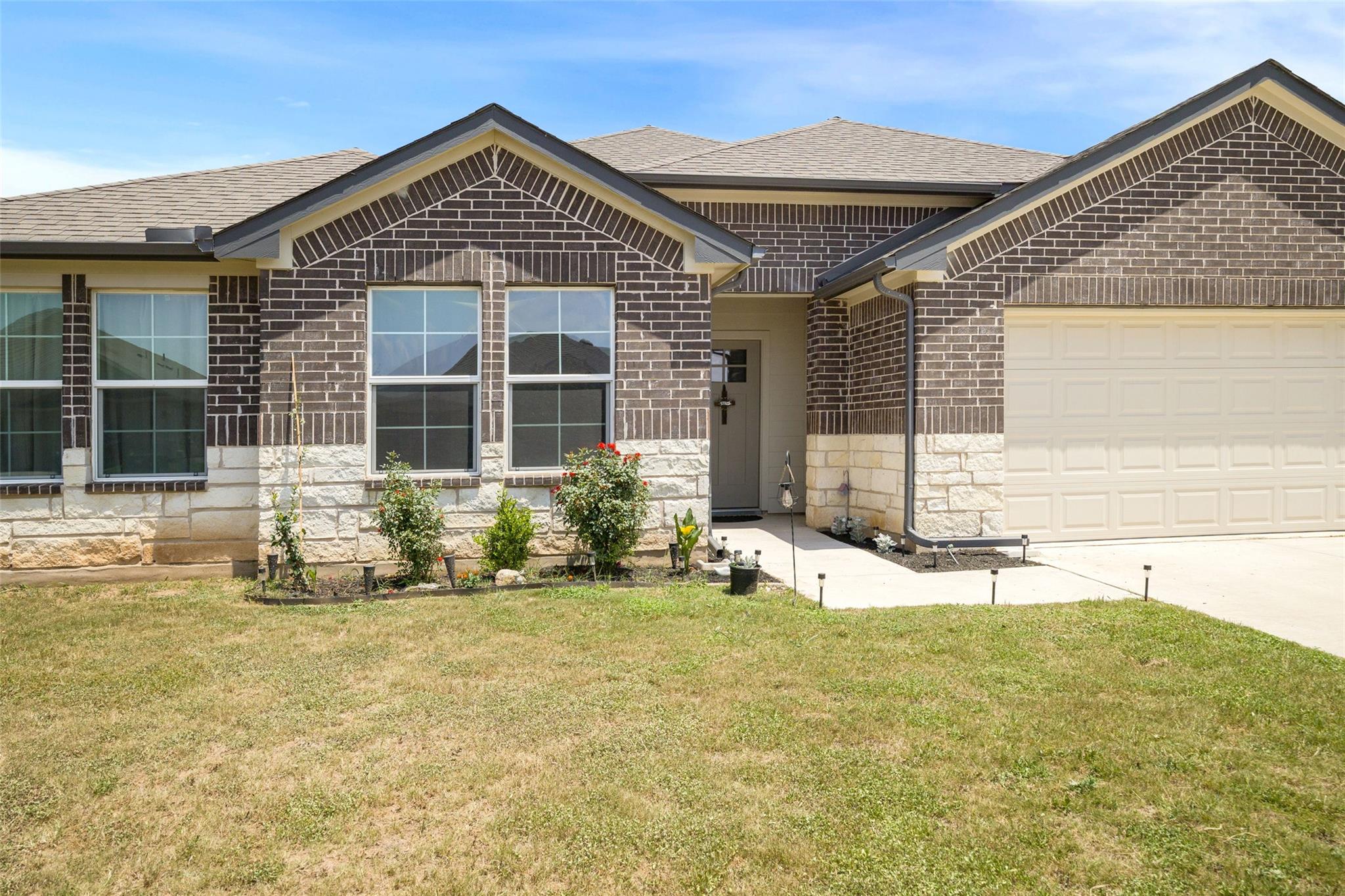 109 Egret DR