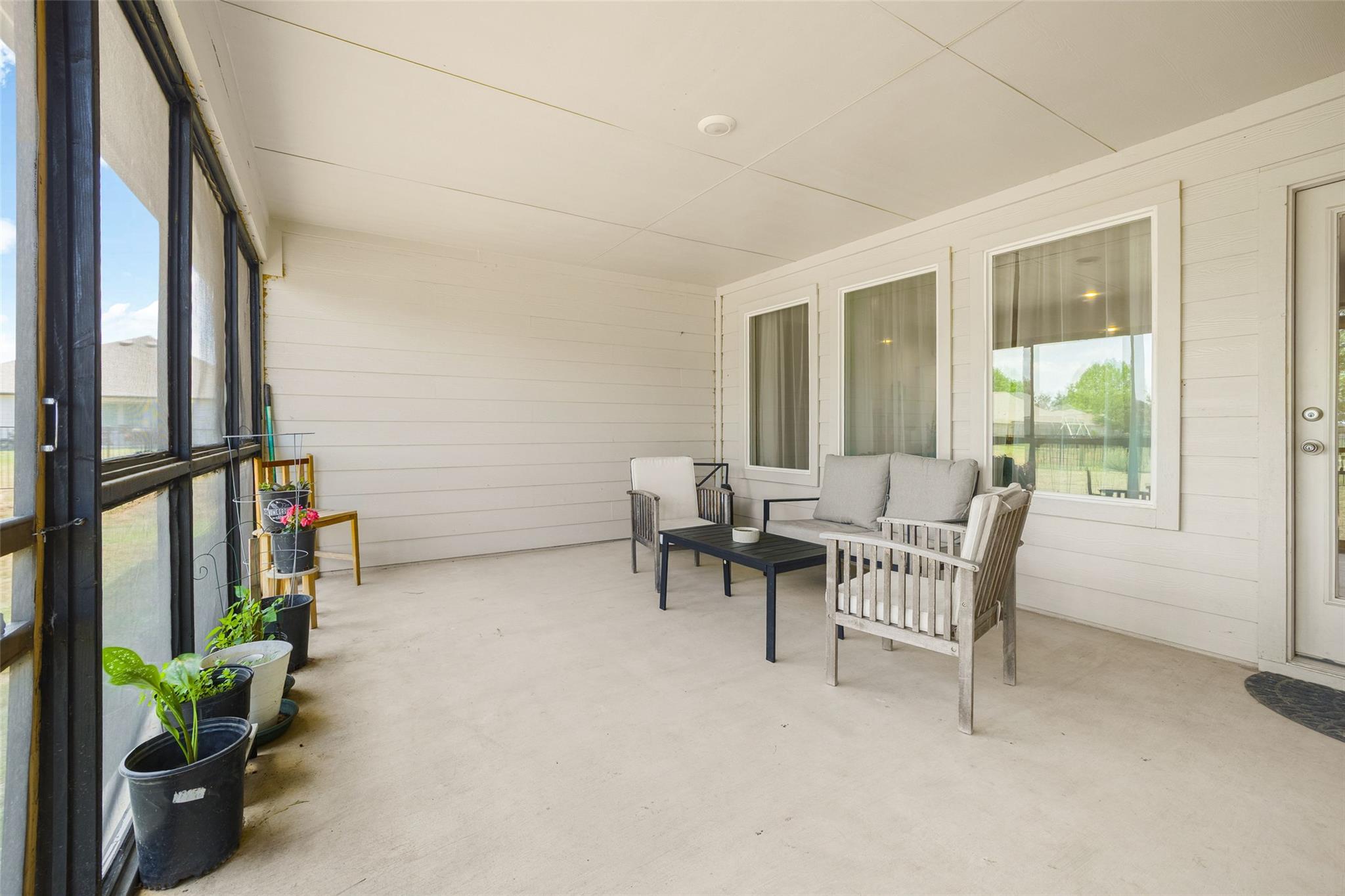 109 Egret DR