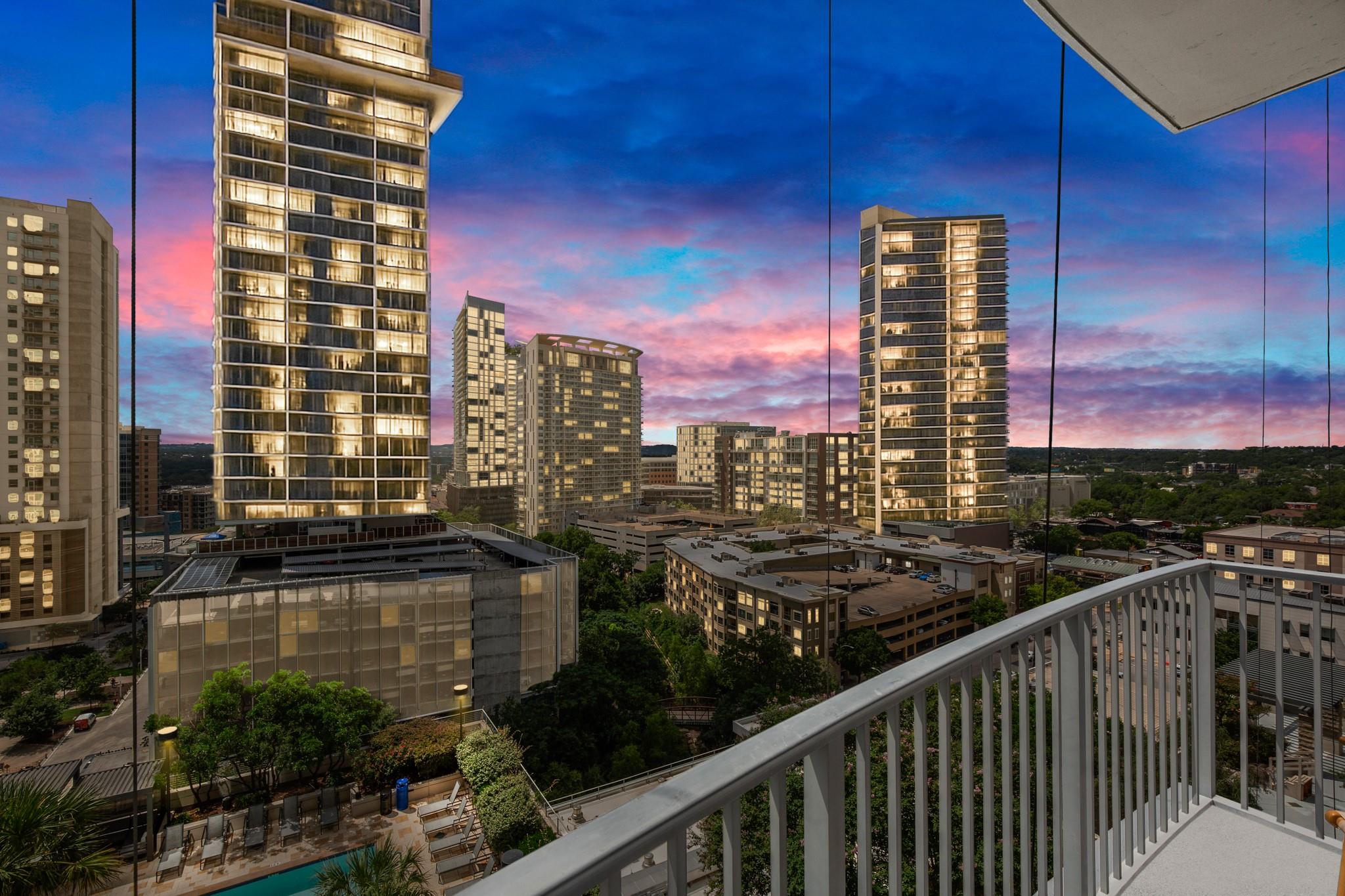 360 Nueces ST # 1306