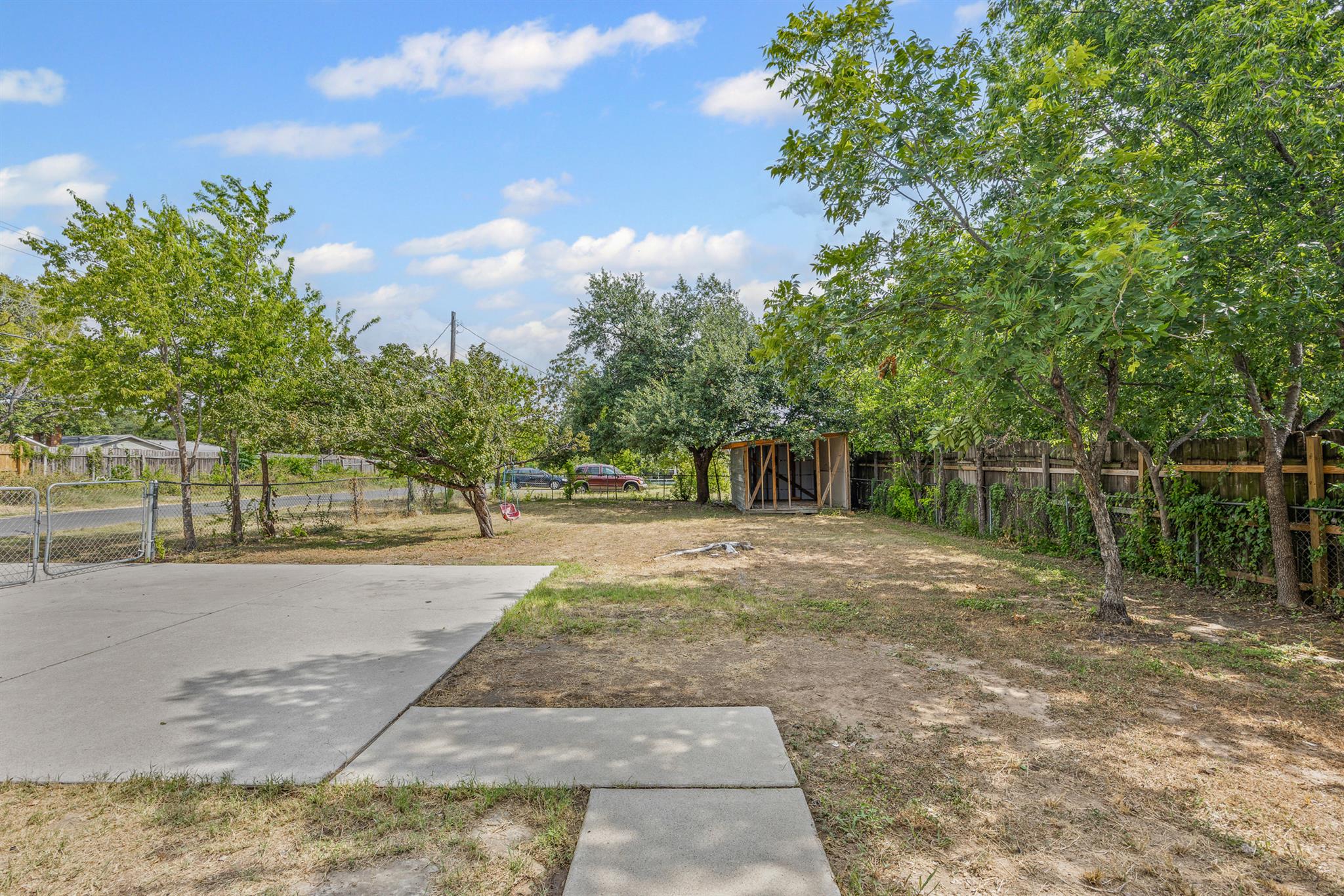 300 Blackson Ave