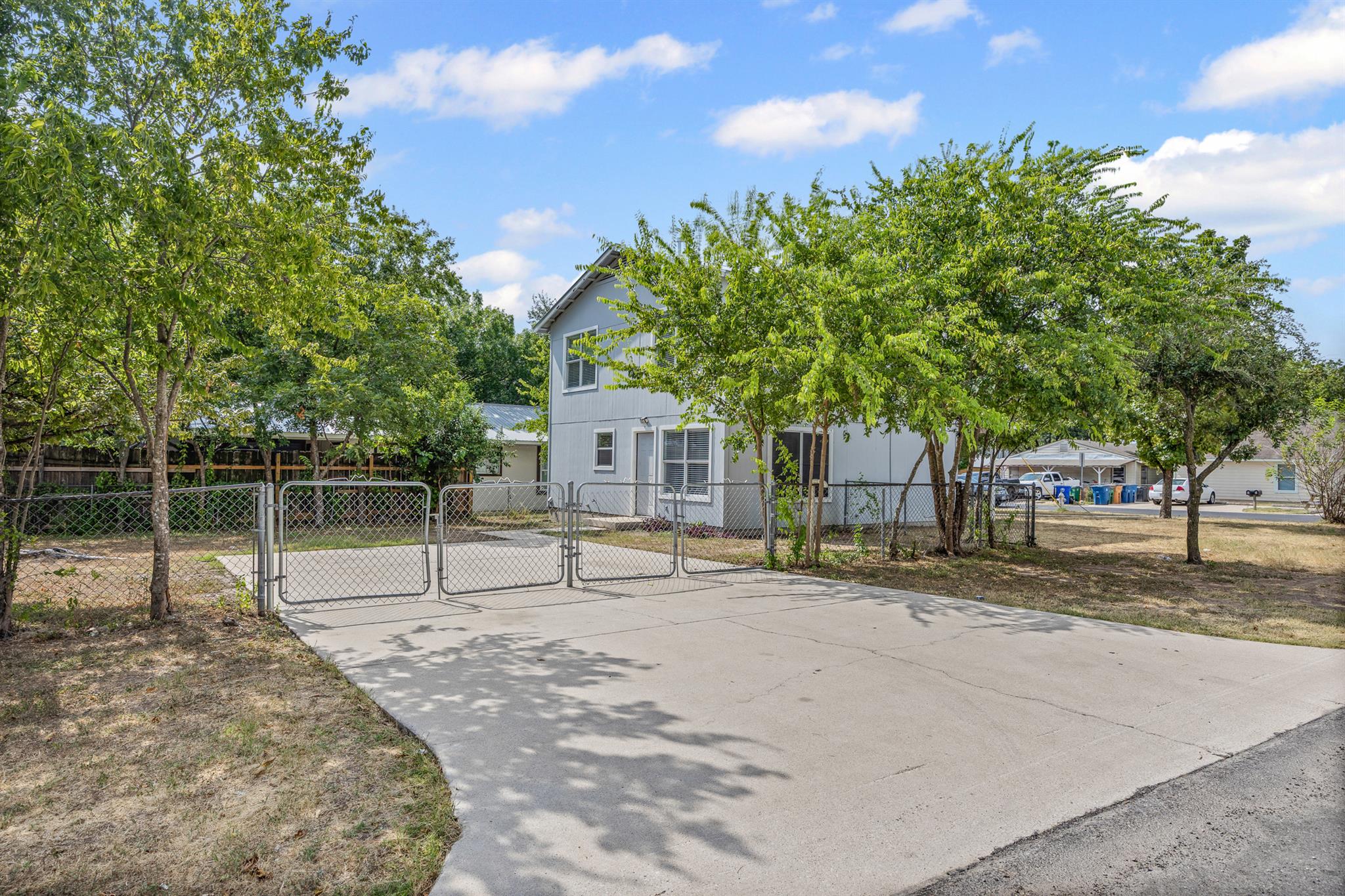 300 Blackson Ave