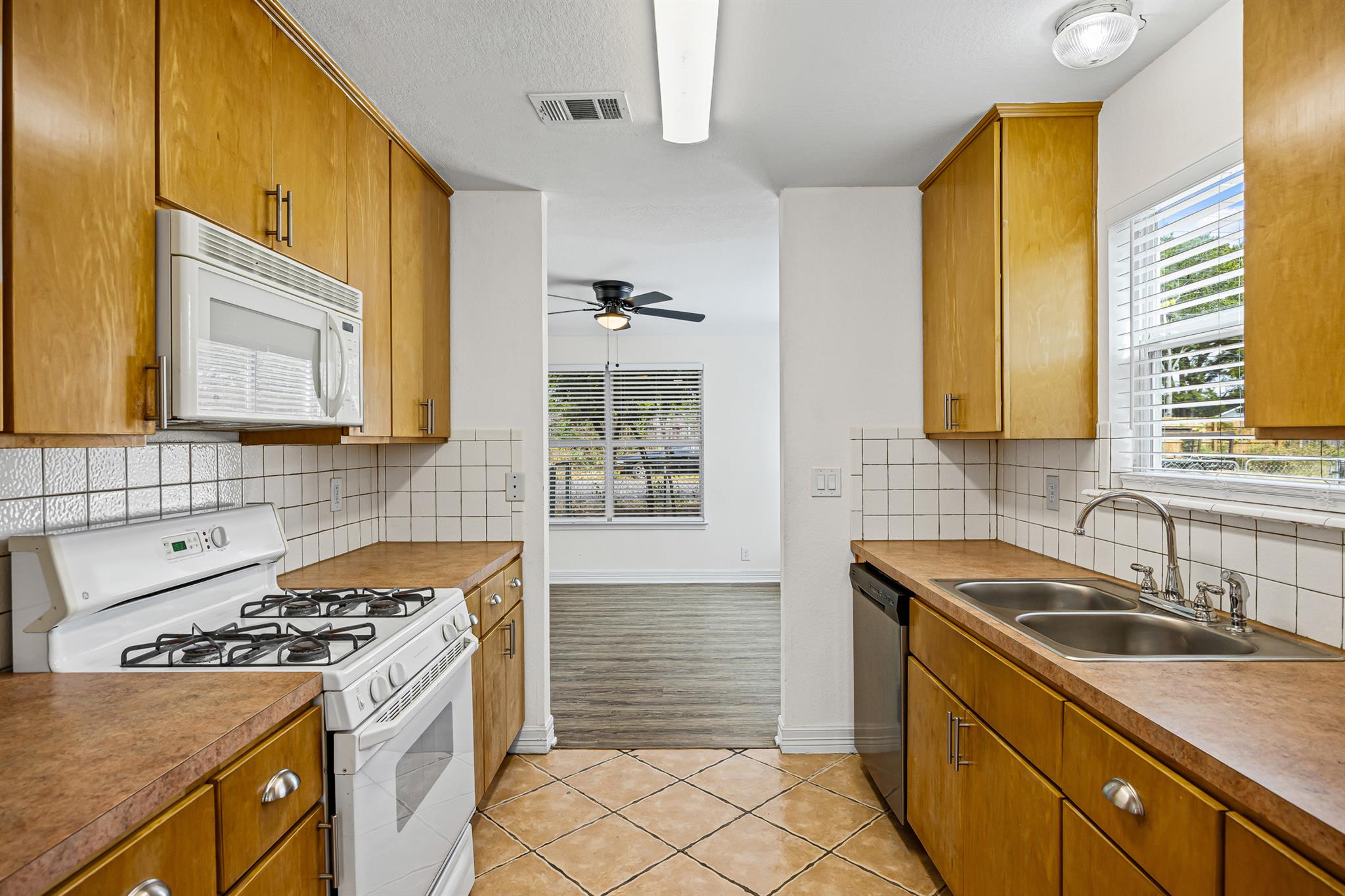 300 Blackson Ave