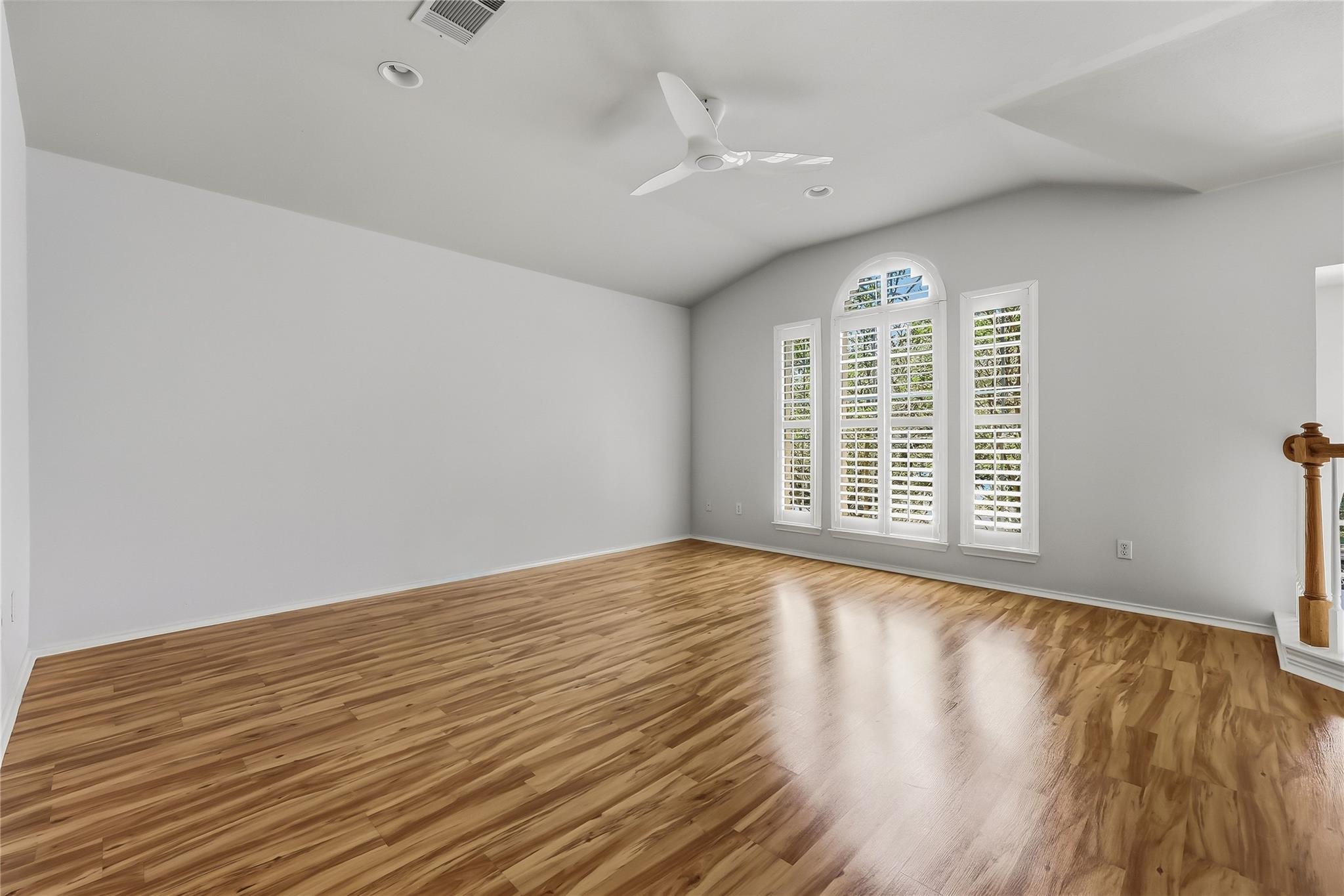 4400 Chickasaw CT