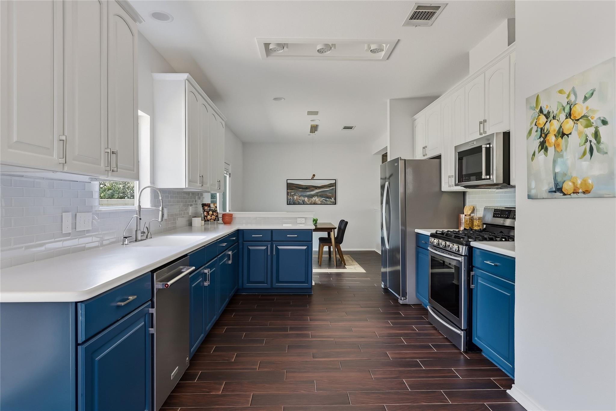 4400 Chickasaw CT