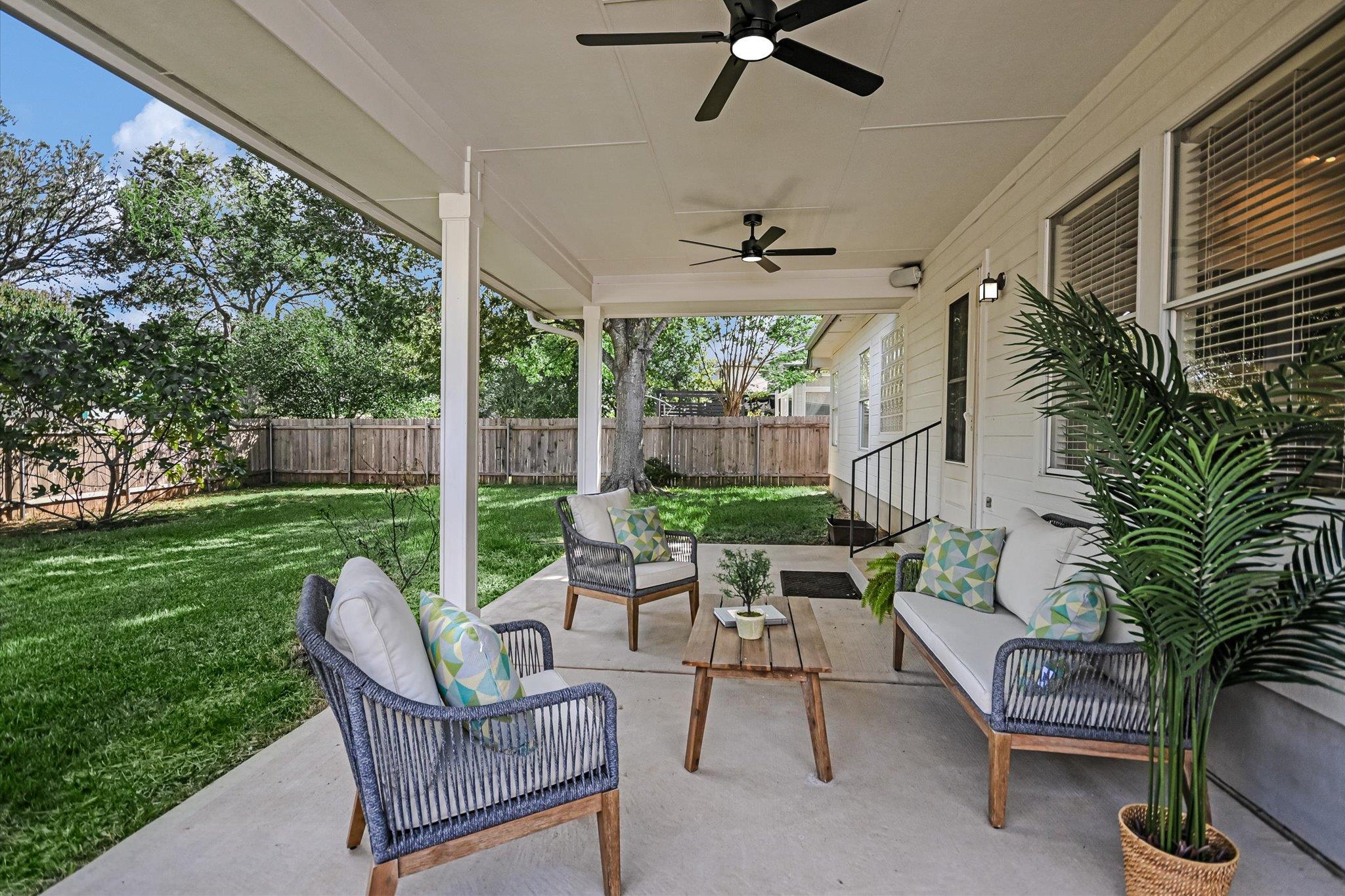 8909 Lanna Bluff LOOP