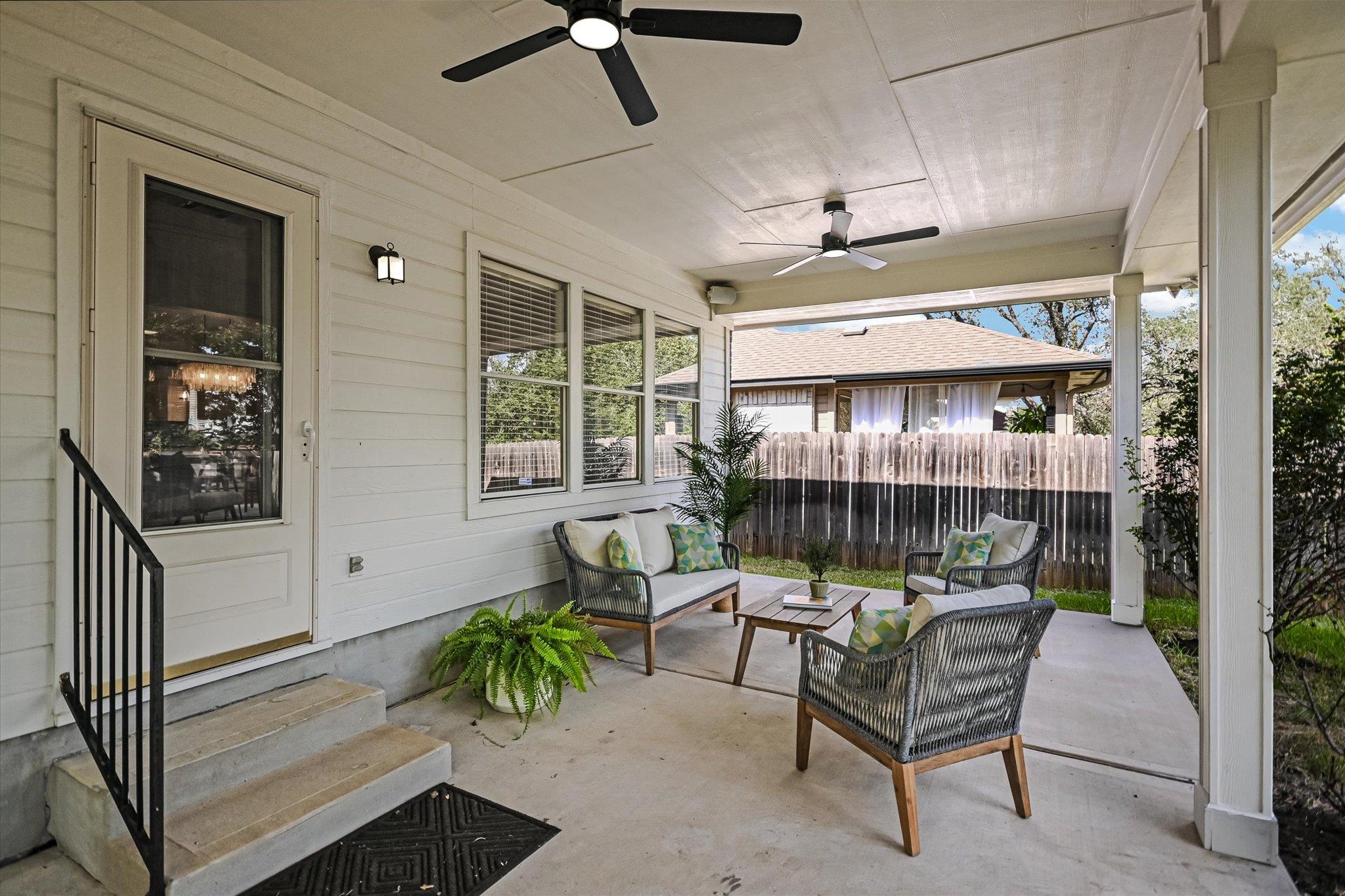 8909 Lanna Bluff LOOP