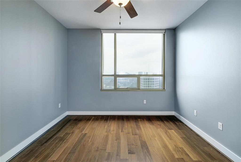 300 Bowie ST # 2301