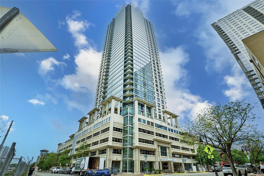 300 Bowie ST # 2301