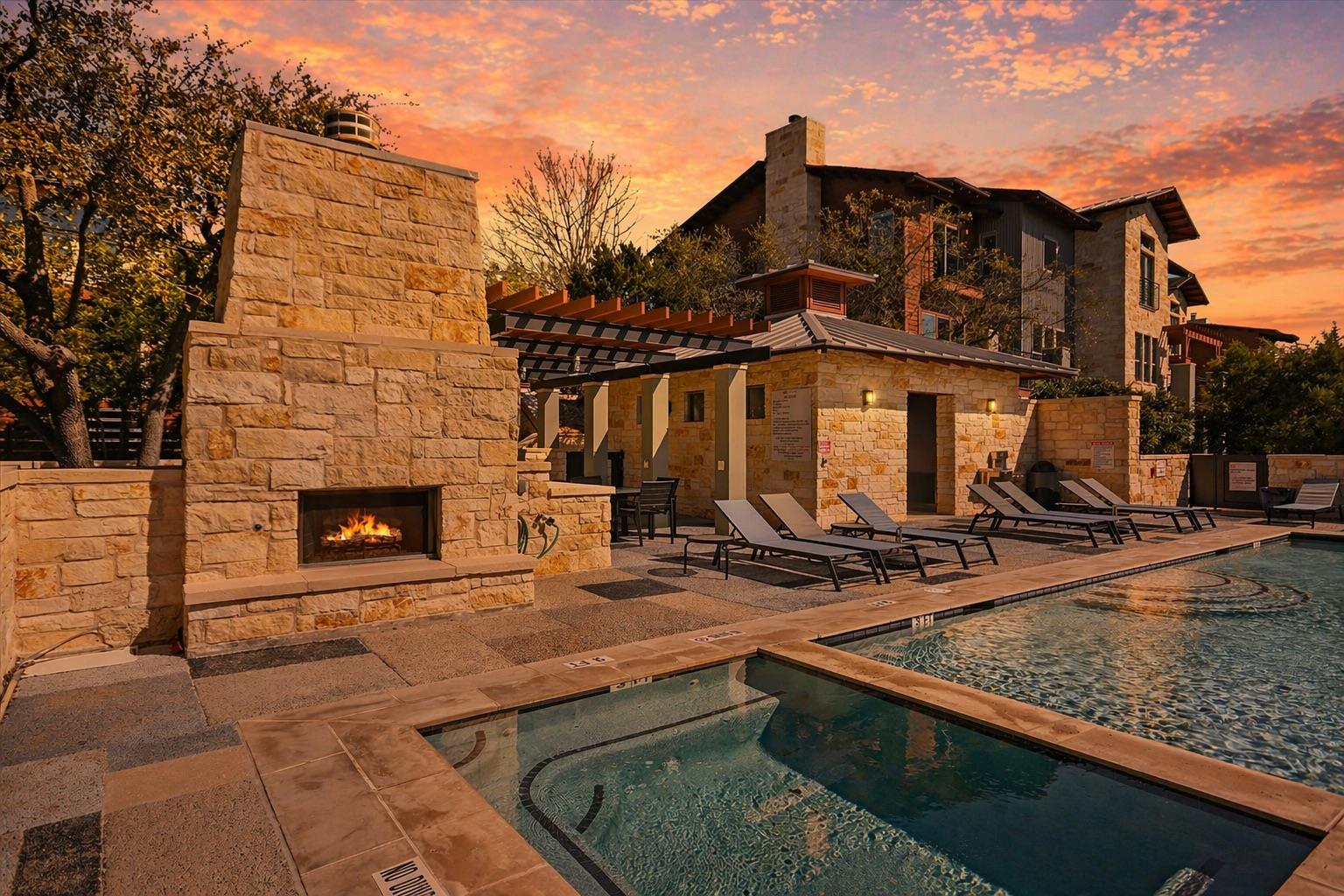 8110 Ranch Road 2222 RD # 33