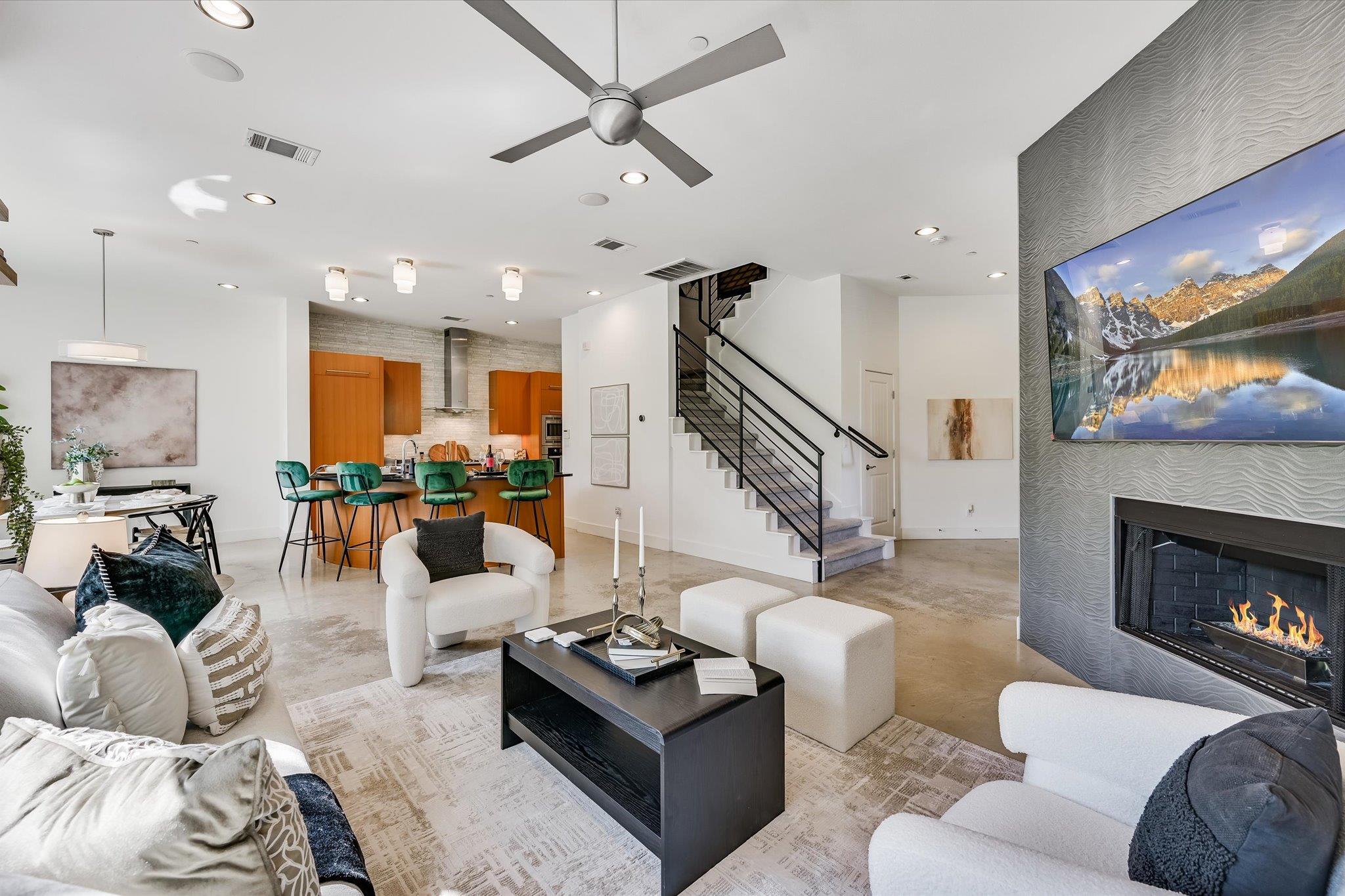 8110 Ranch Road 2222 RD # 33
