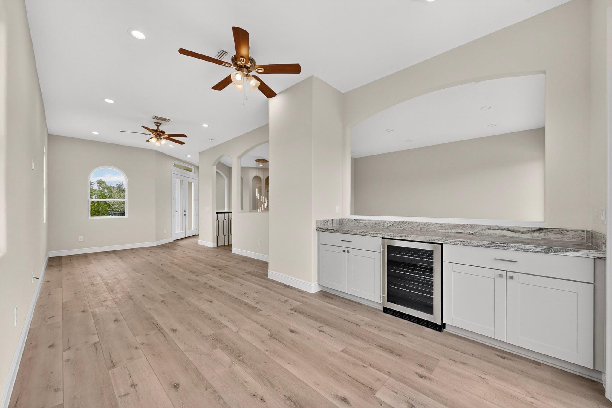 13201 Mansfield DR