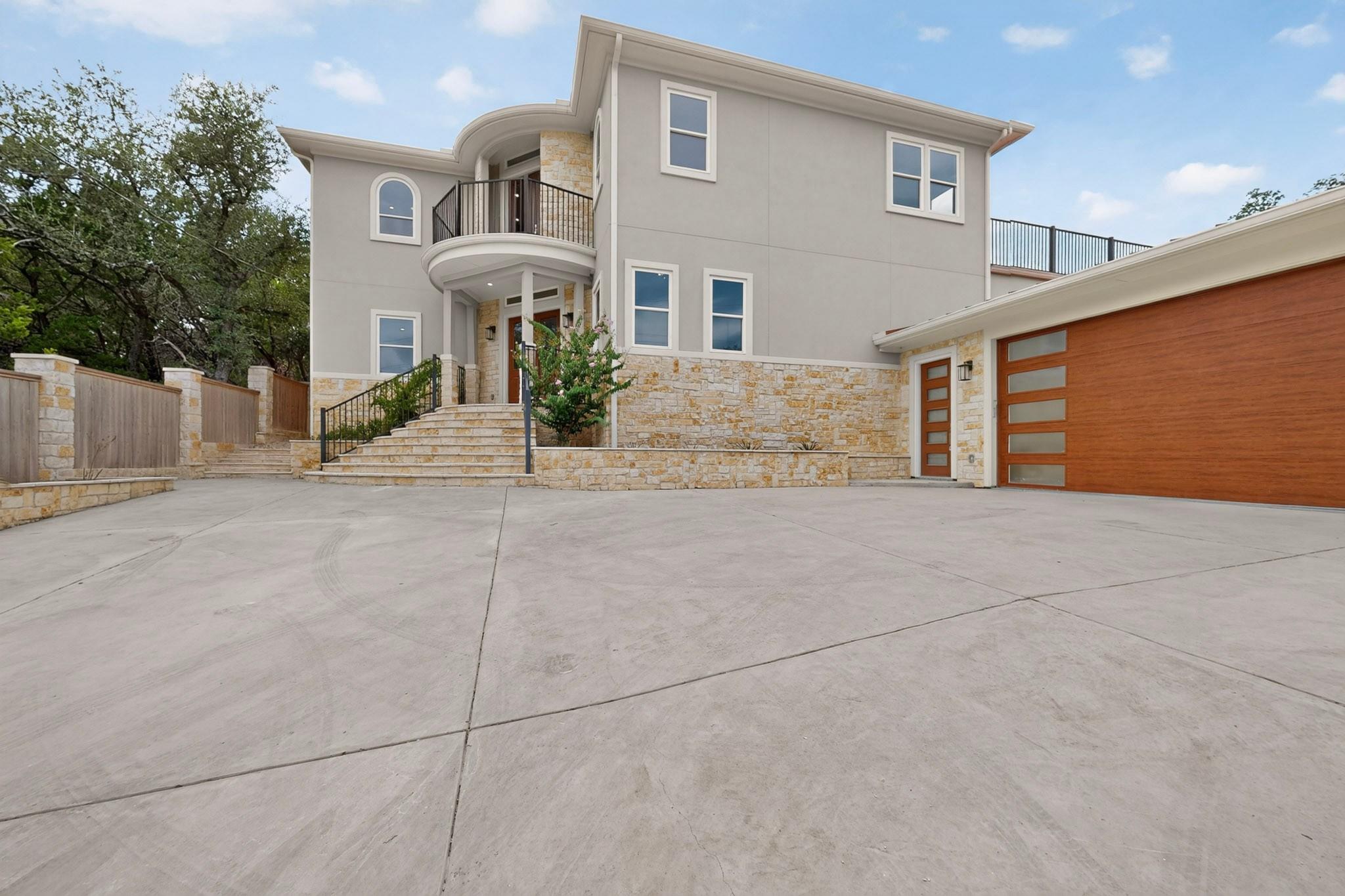 13201 Mansfield DR