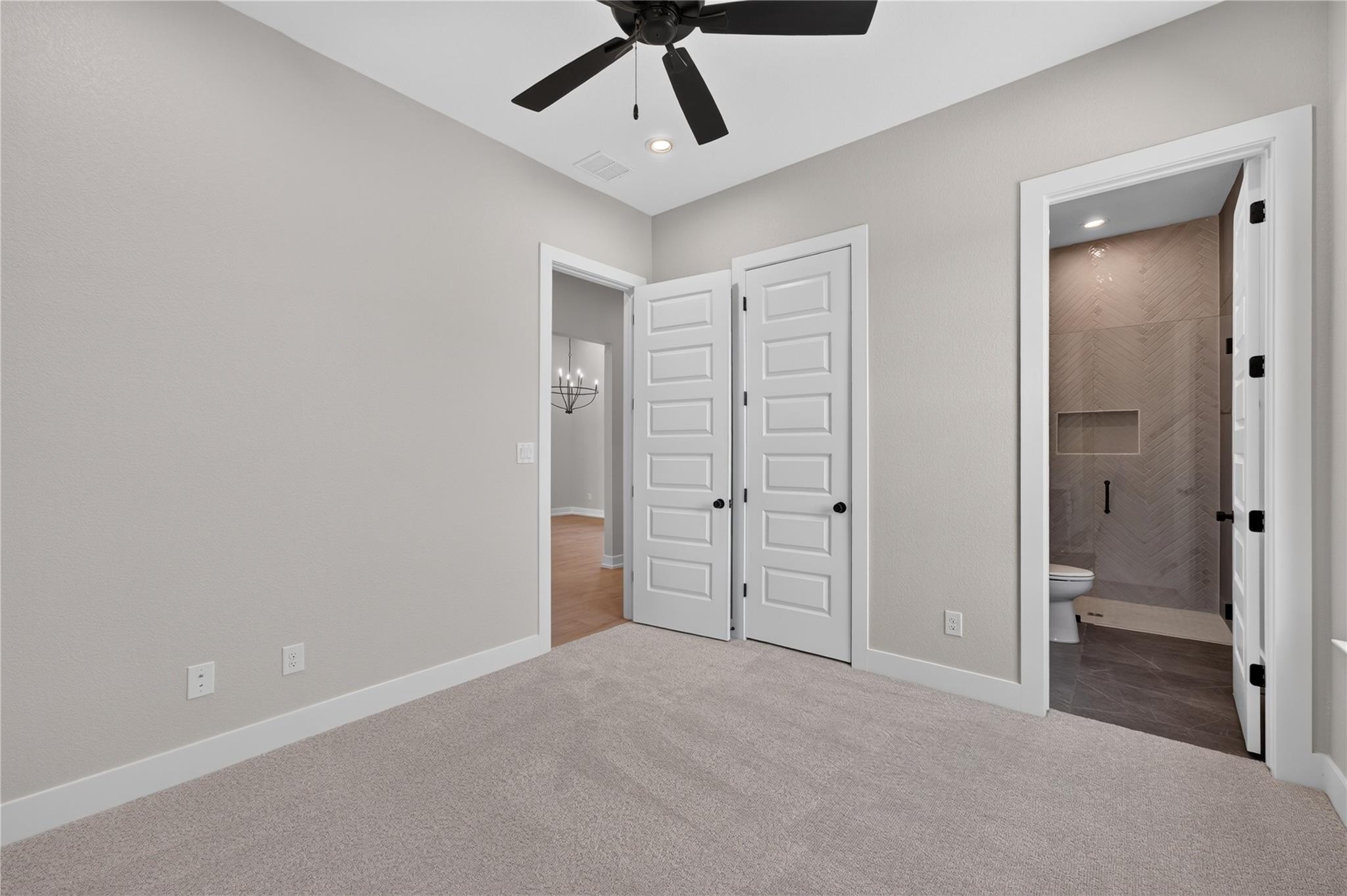 101 Lakeview CT