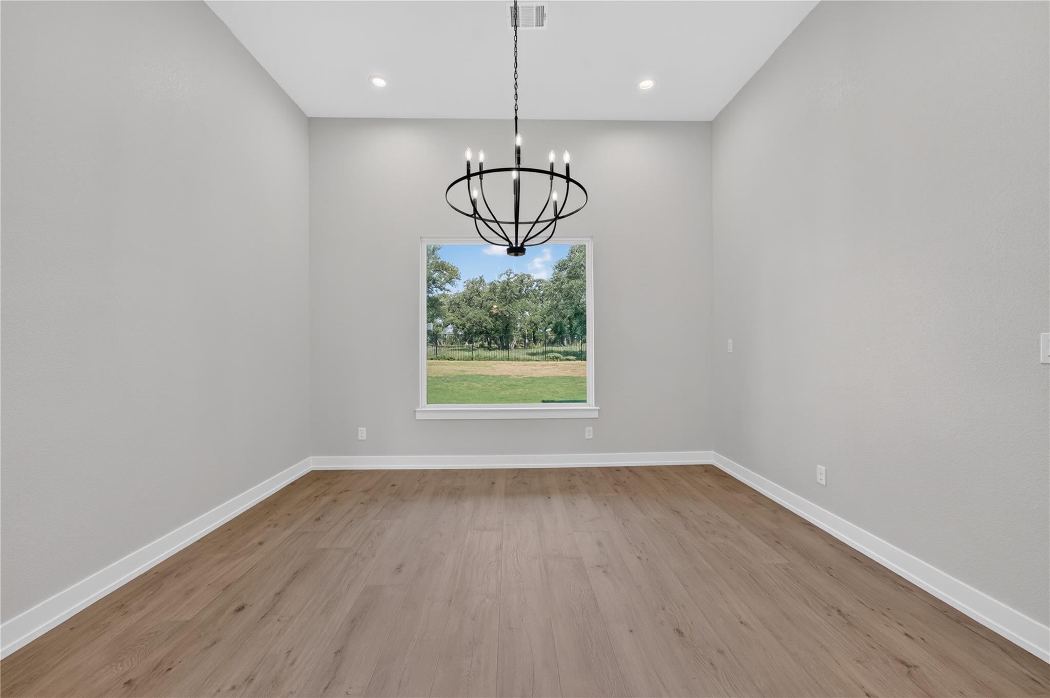 101 Lakeview CT