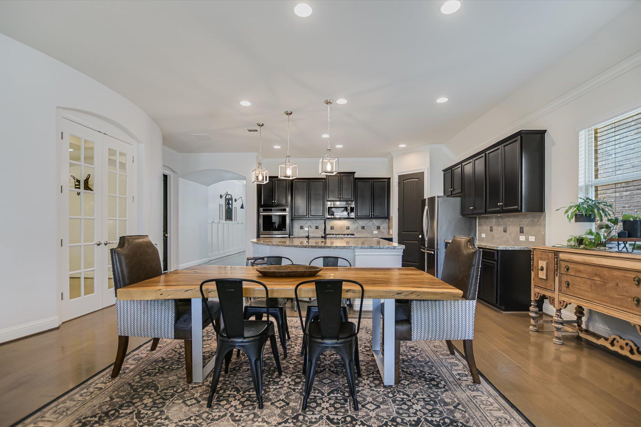 18704 Waltz CT