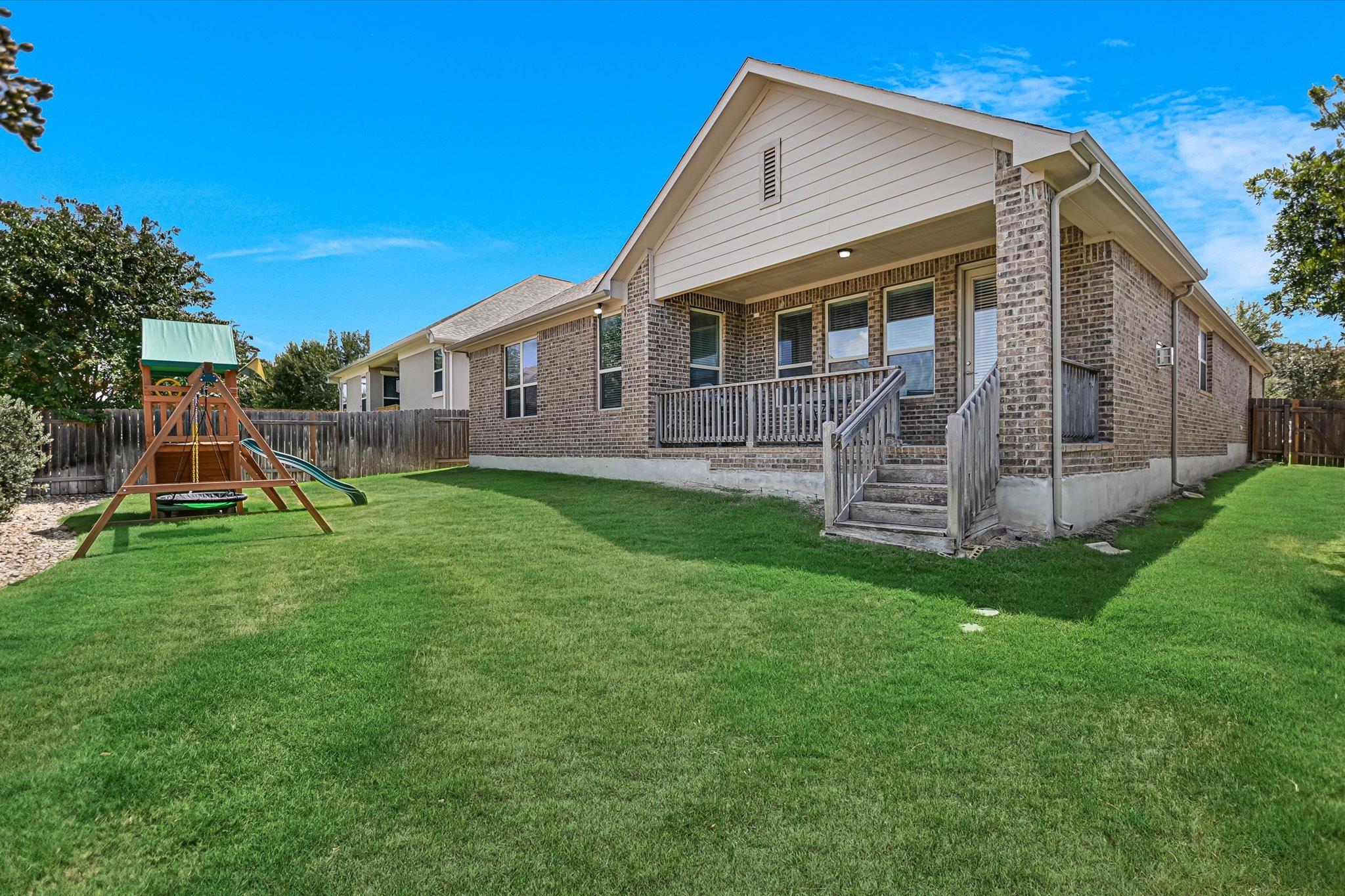 18704 Waltz CT