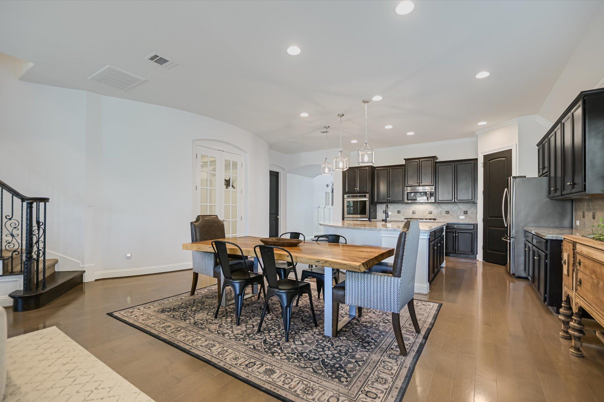 18704 Waltz CT