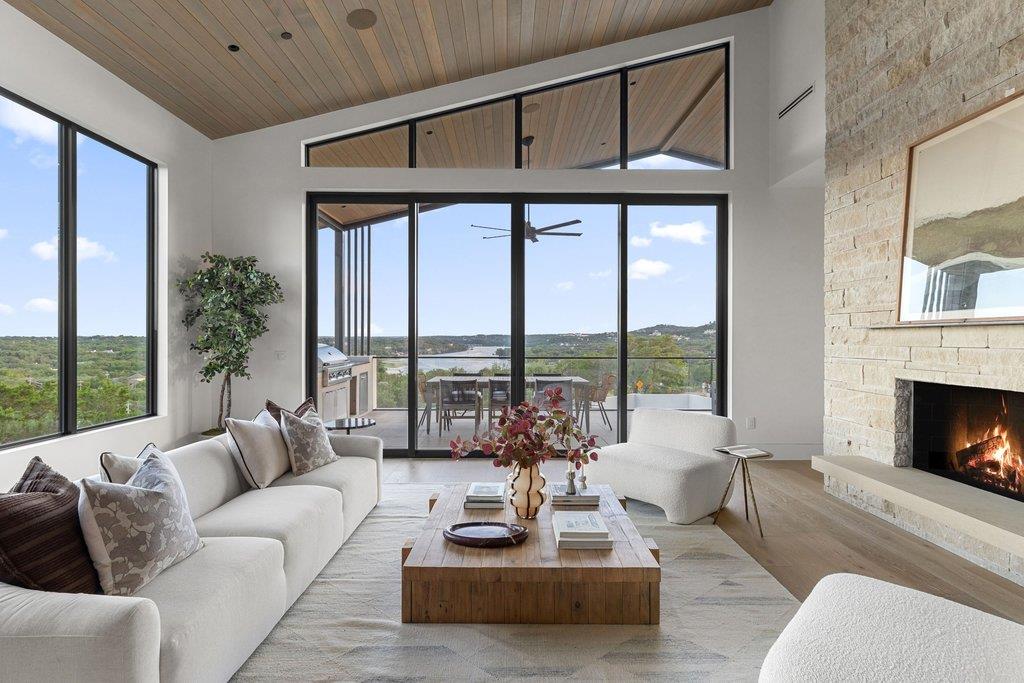 3501 Mount Bonnell RD