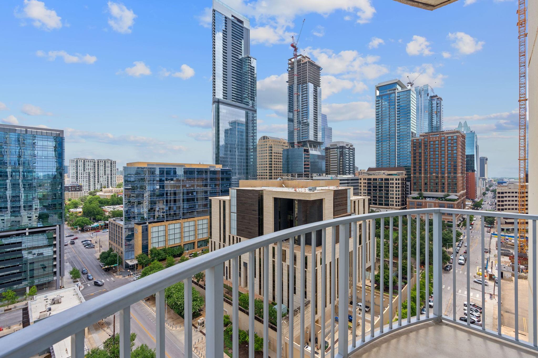 360 Nueces ST # 1518