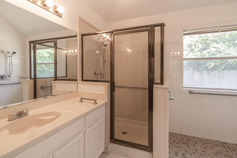 2411 Raintree PATH