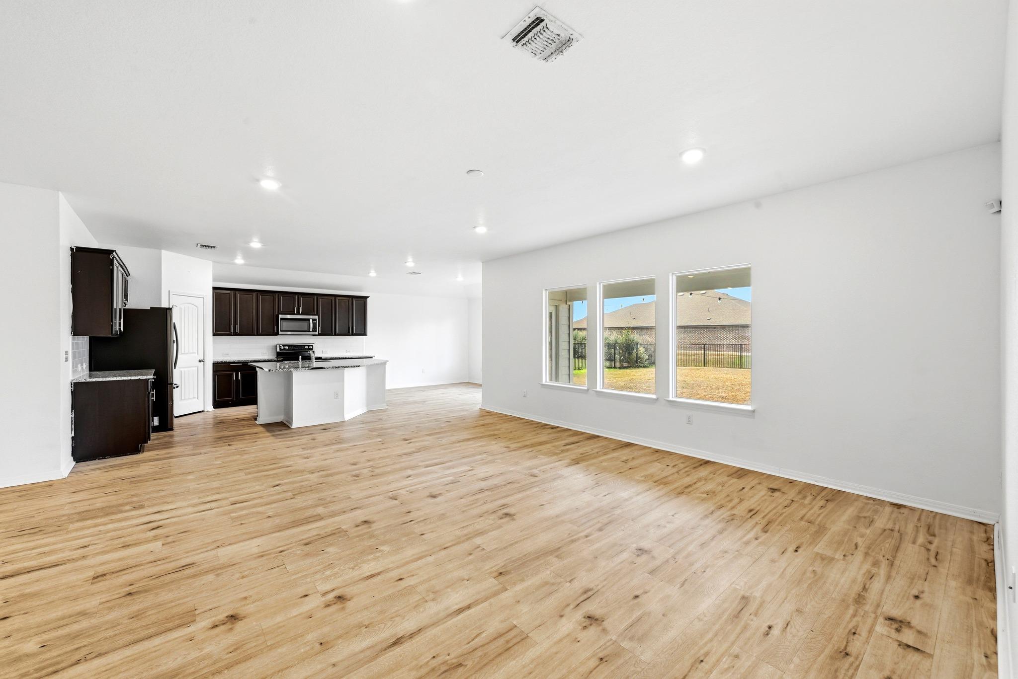 120 Loon DR