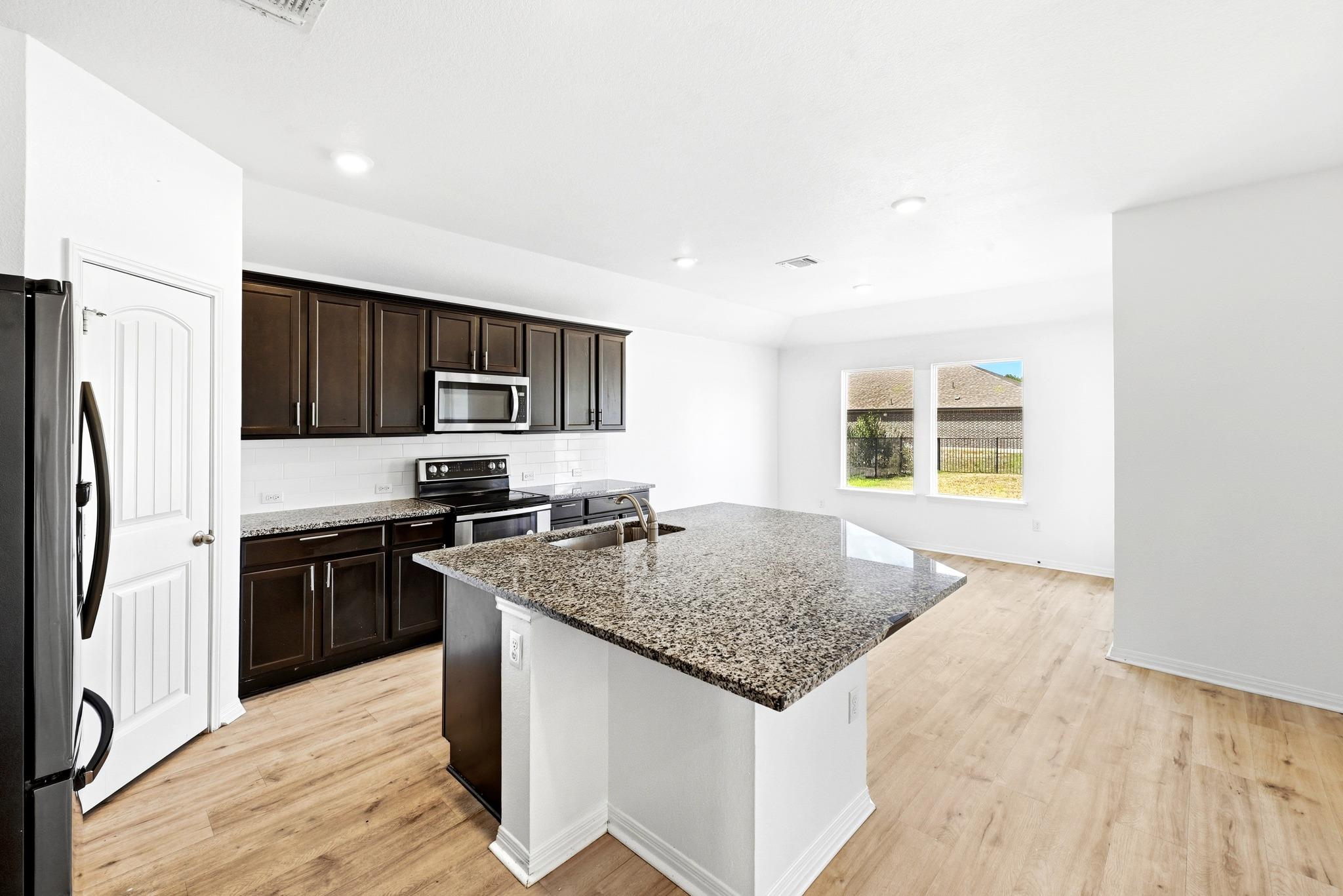 120 Loon DR