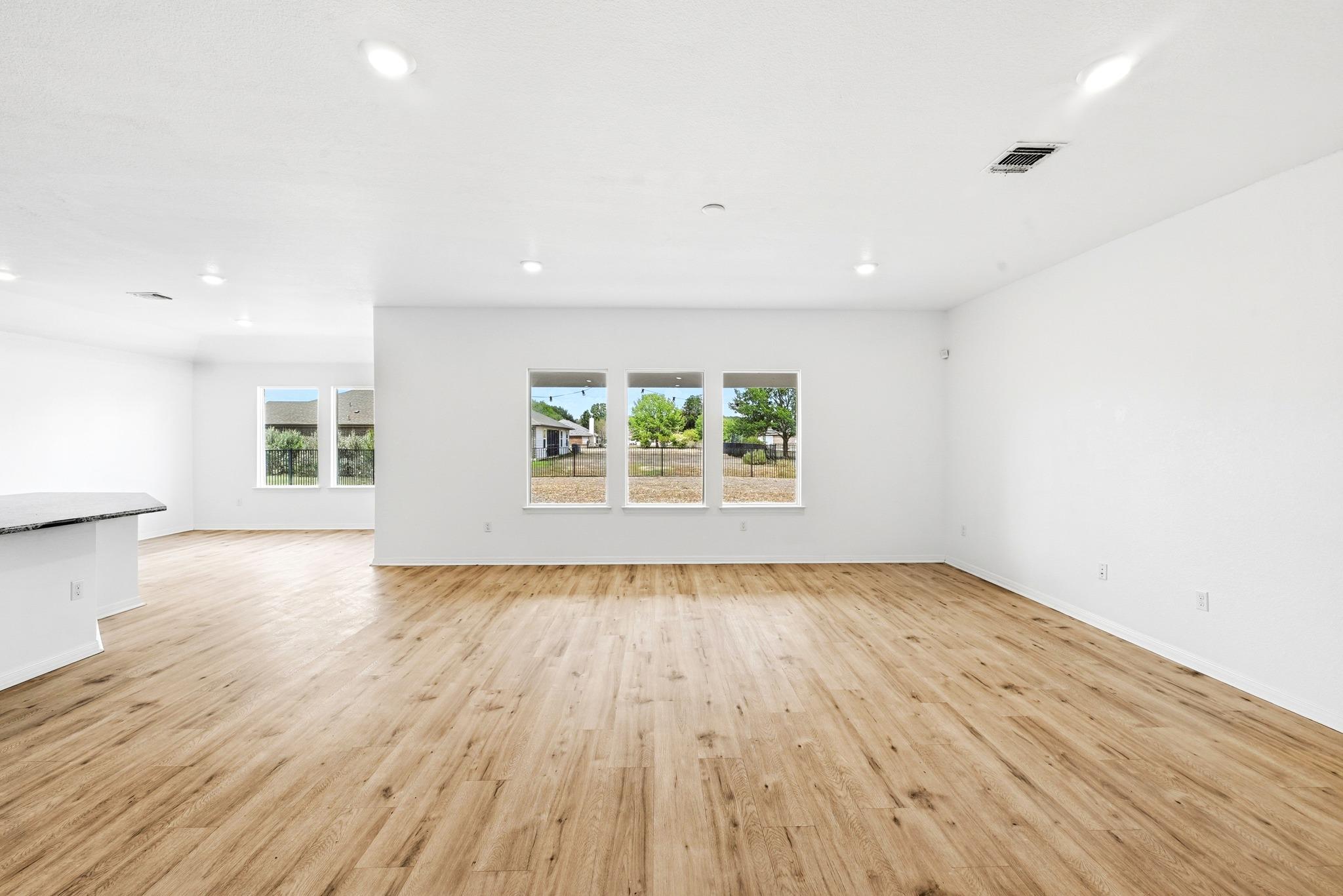 120 Loon DR