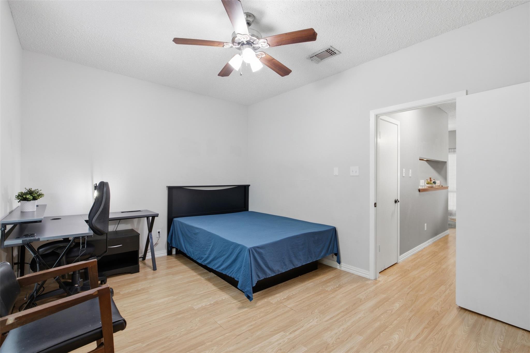 908 Poplar ST # 206
