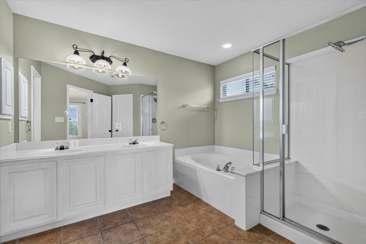 15708 Fisher Island DR