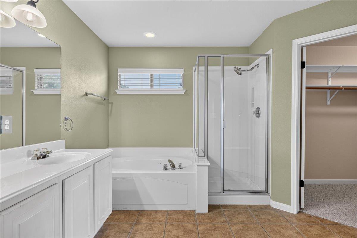15708 Fisher Island DR