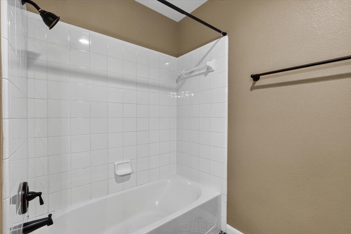 15708 Fisher Island DR
