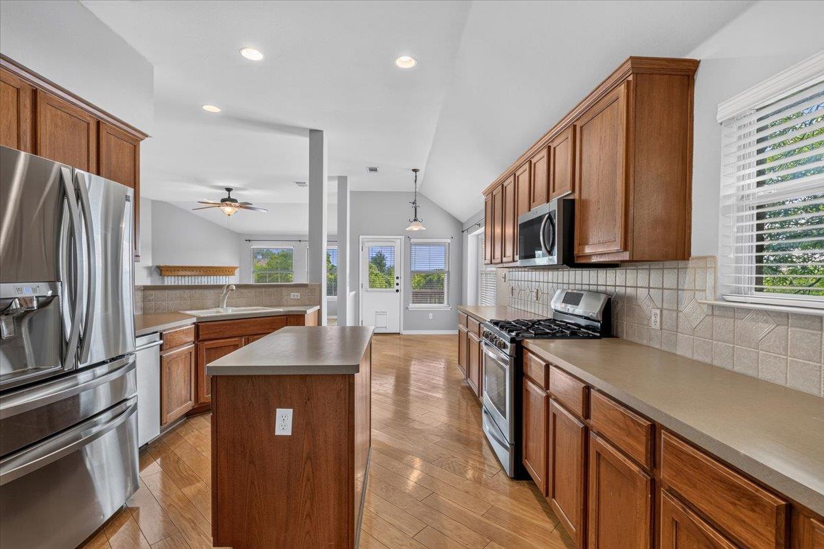 15708 Fisher Island DR