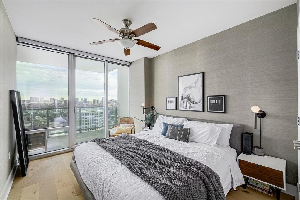 300 Bowie ST # 2706