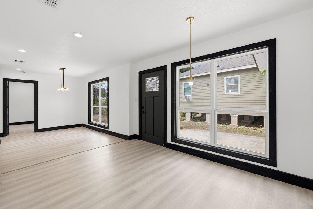 606 Barbara DR